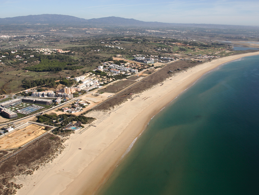 Câmara de Lagos manifesta reservas ao Estudo de Impacte Ambiental da Eletrificação da Linha do Algarve