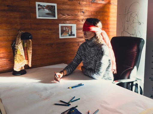 CONVERSA “PRÁTICAS DE CORPO E IMAGINAÇÃO: OLHAR PARA O PASSADO, QUE DESVIOS NO FUTURO?”, por Piny, Gustavo Ciríaco, Francisca Pinto e Lúcia Afonso e Sara Martins