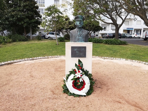 Mensagens de Abril partilhadas pelos autarcas lacobrigenses