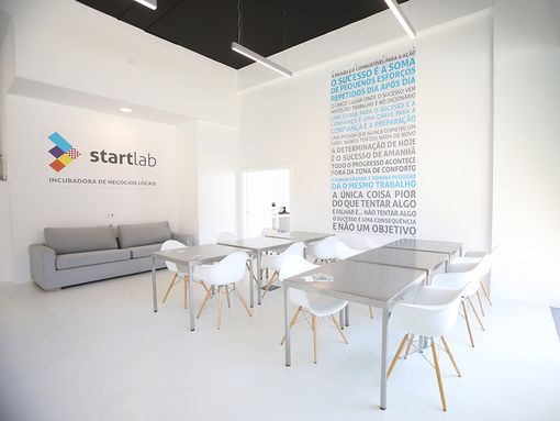 Novo espaço da Fábrica do Empreendedor inaugurado em Lagos