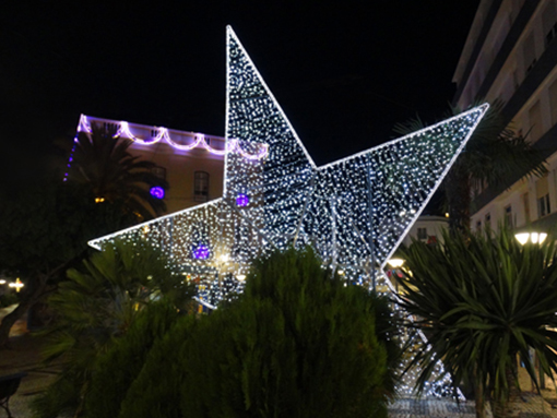 Município de Lagos anuncia chegada do Natal