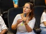 Flávia Santos respondendo às perguntas que lhe foram dirigidas